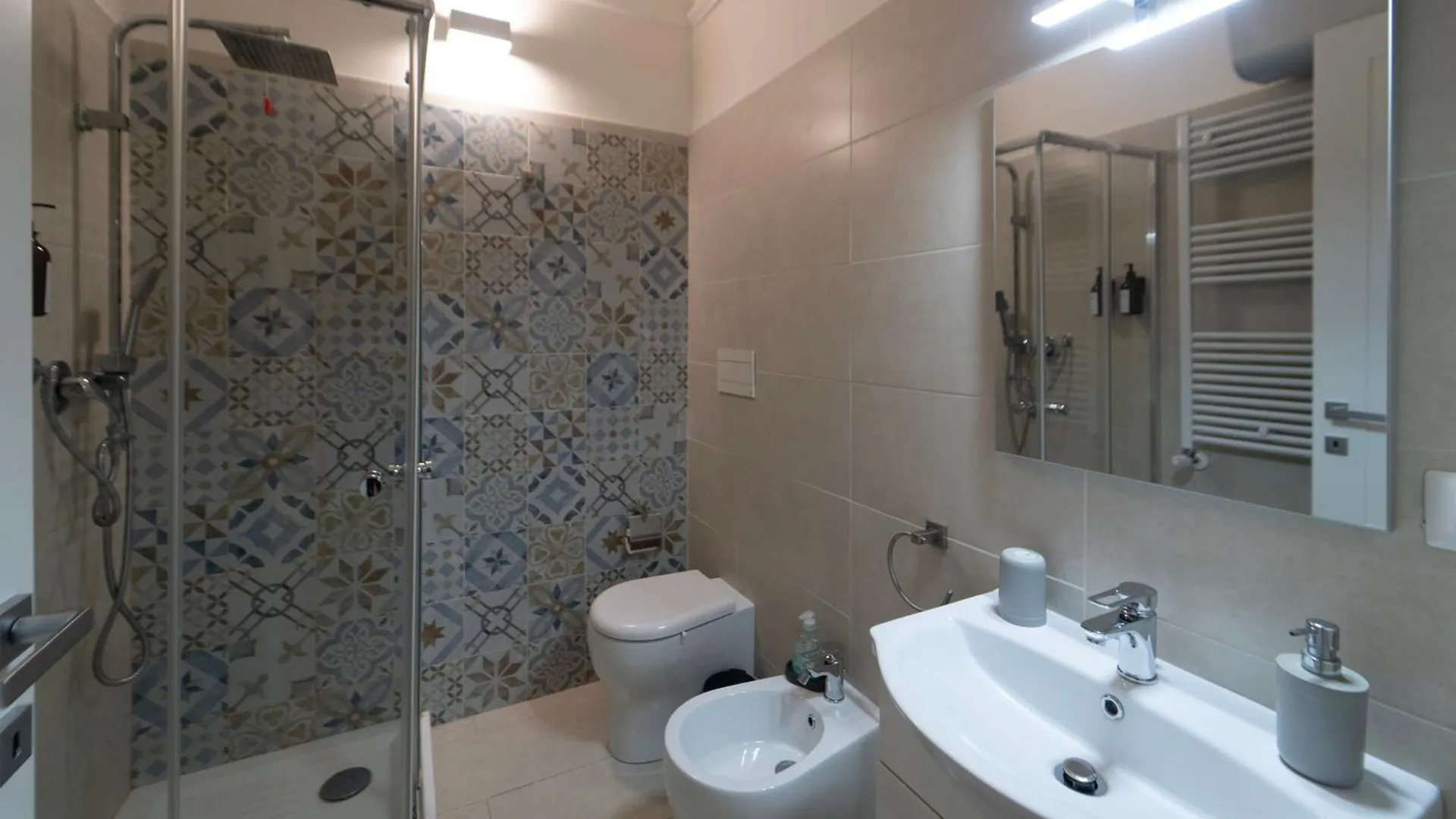 Bellinikatanesuite Catania Guest house